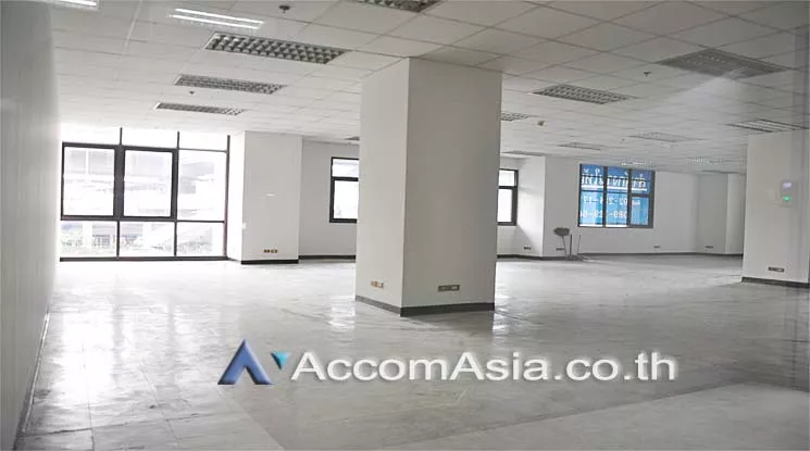 1  Office Space For Rent in Charoen Nakhon ,Bangkok BTS Krung Thon Buri at Thai Sri Tower AA13896